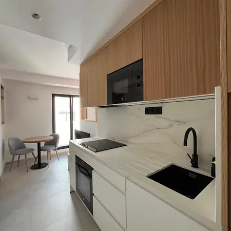 דירה Fahana Residences
